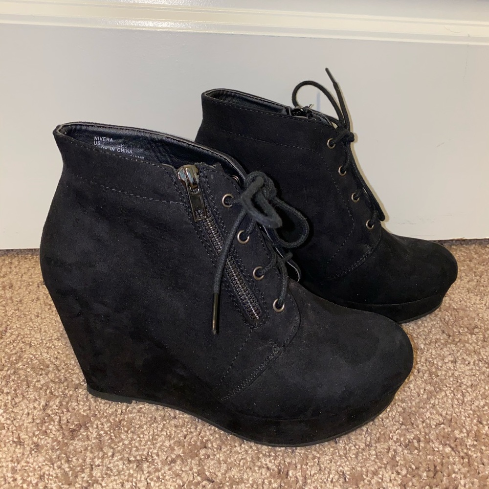 ShoeDazzle Booties - Never Worn